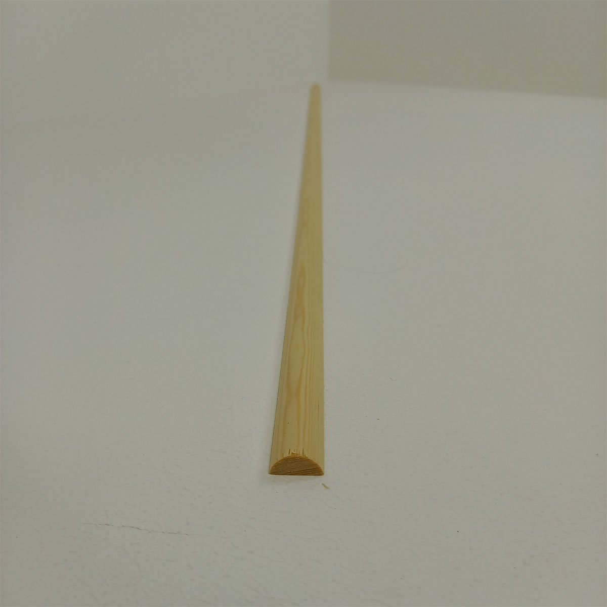 Modelbauleiste halbrund „Kiefer“ 7x16x1000 mm