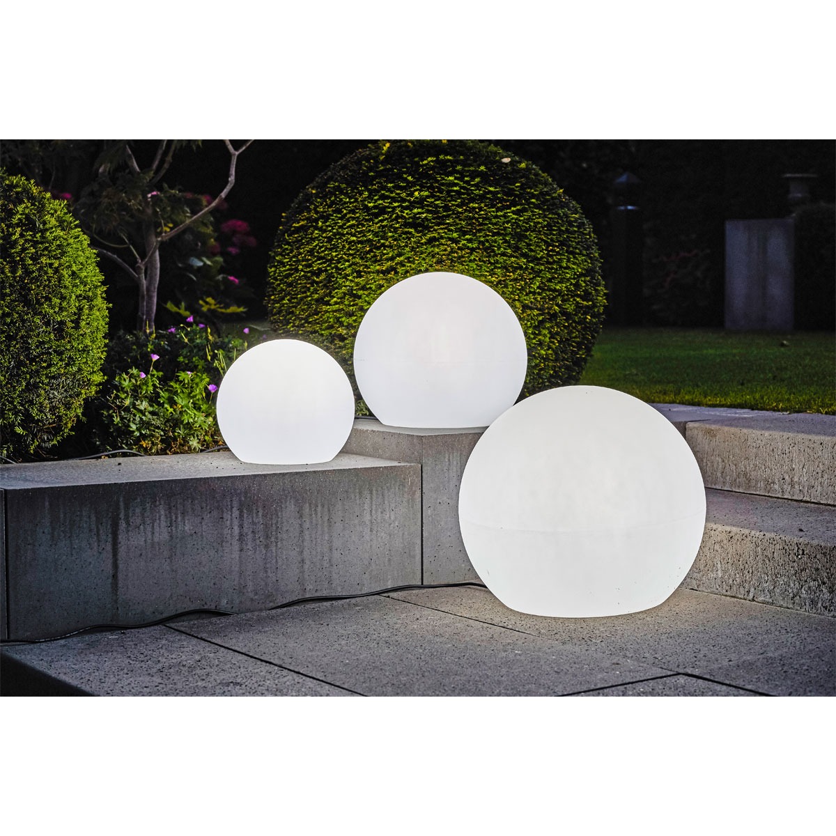 NewGarden Kugelleuchte Buly 30 Ø 30 cm wetterfest weiß Bild 6