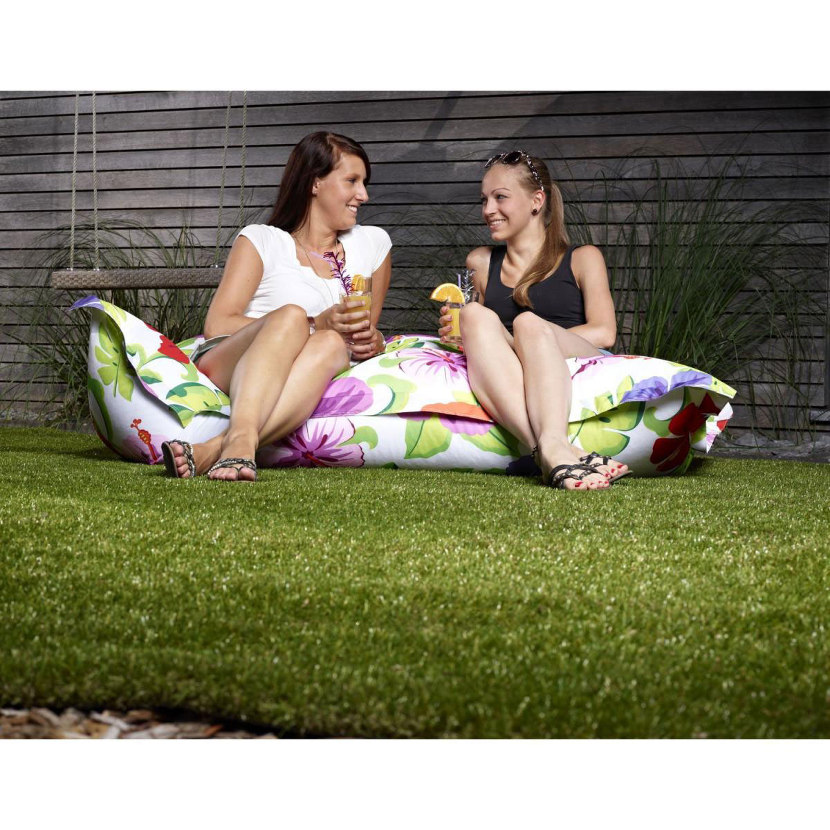 Rasen Deluxe Kunstrasen Basic mit Noppen 133 x 300 cm Bild 8