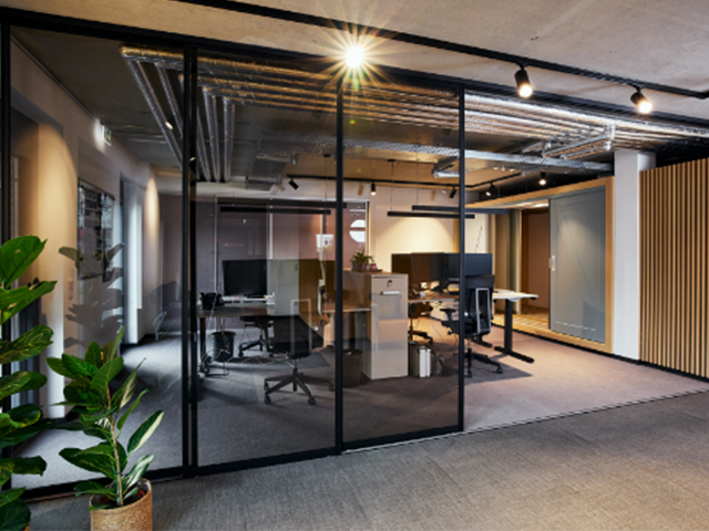 Hibitaro Schiebetüren Büro