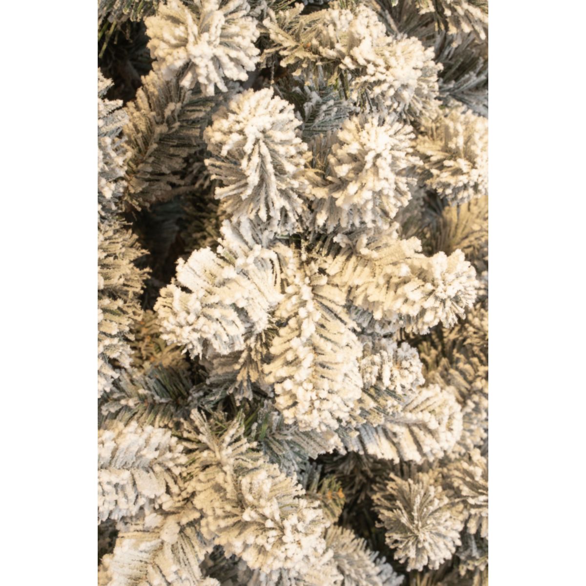 Charlton Weihnachtsbaum grün mit Schneeeffekt 155x91 cm Bild 3