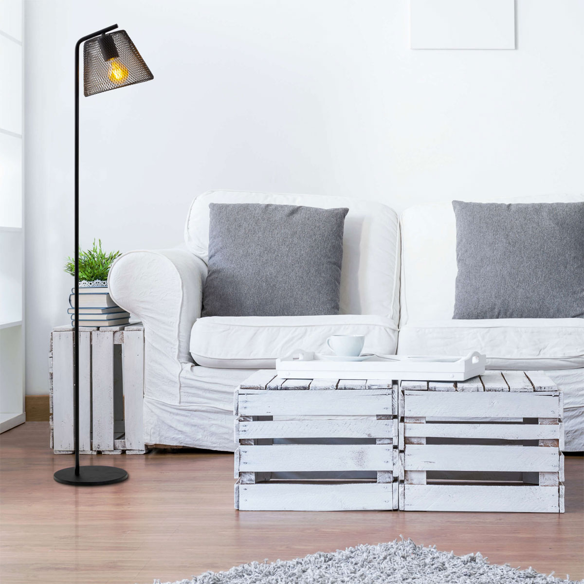 näve  Stehleuchte Korie schwarz Metall Bild 5