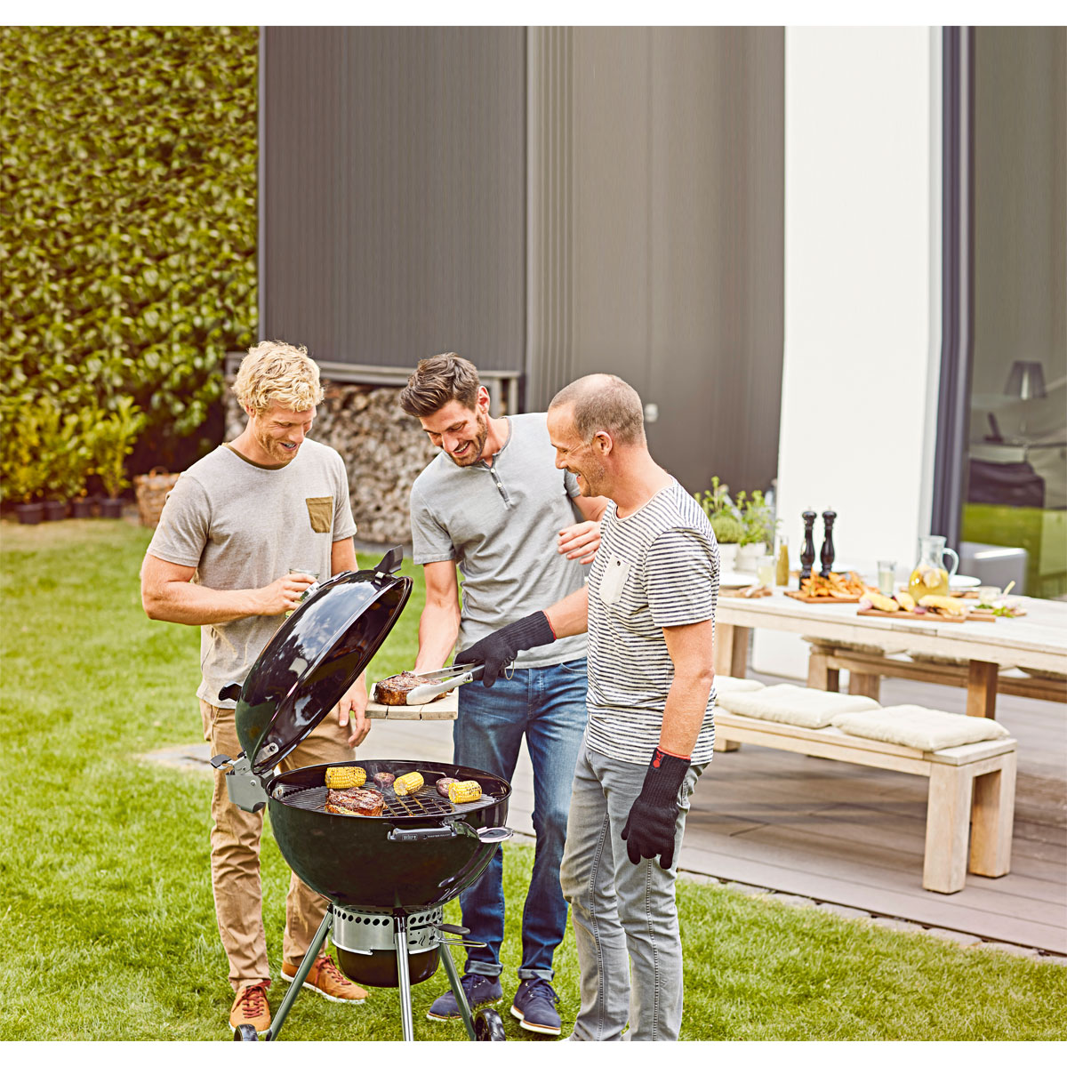 Weber Holzkohlegrill Master-Touch GBS Premium E-5770 57 cm Bild 5