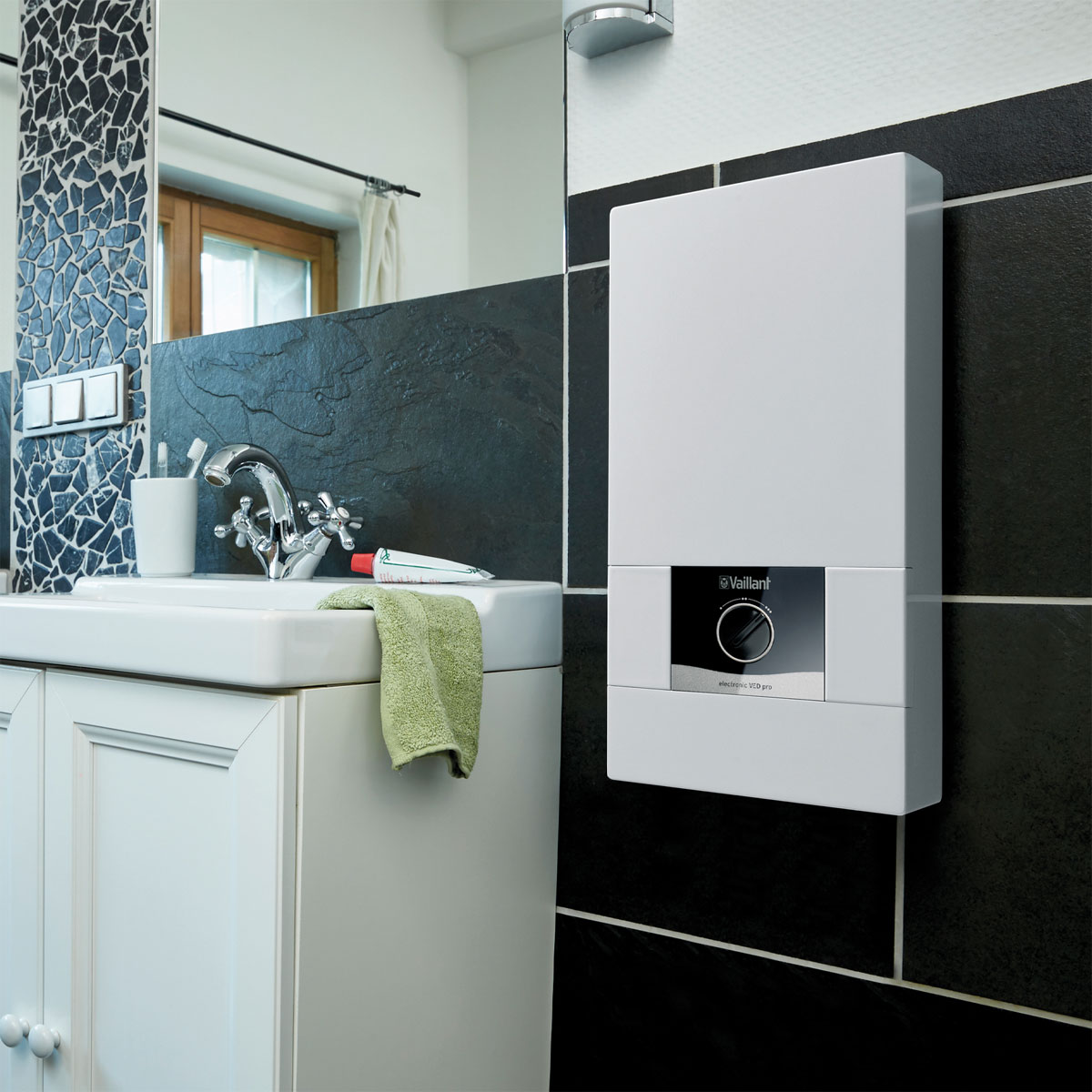 Vaillant elekt. Durchlaufe. VEDE 18/8PRO18kw Bild 2