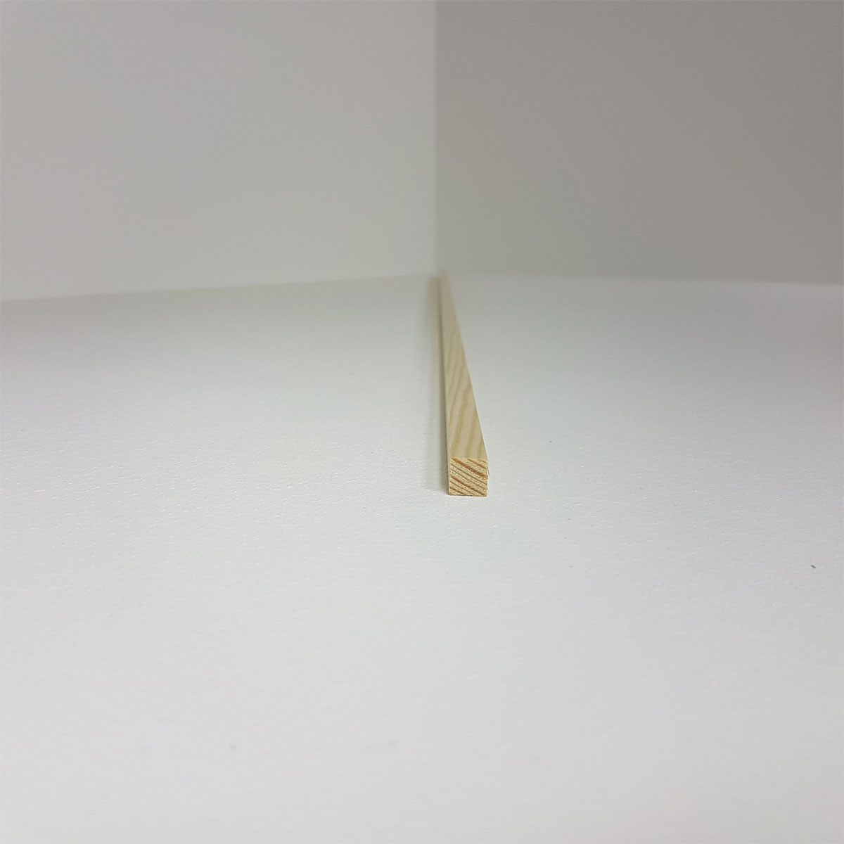 Modelbauleiste Quadrat „Kiefer“ 9x9x1000 mm