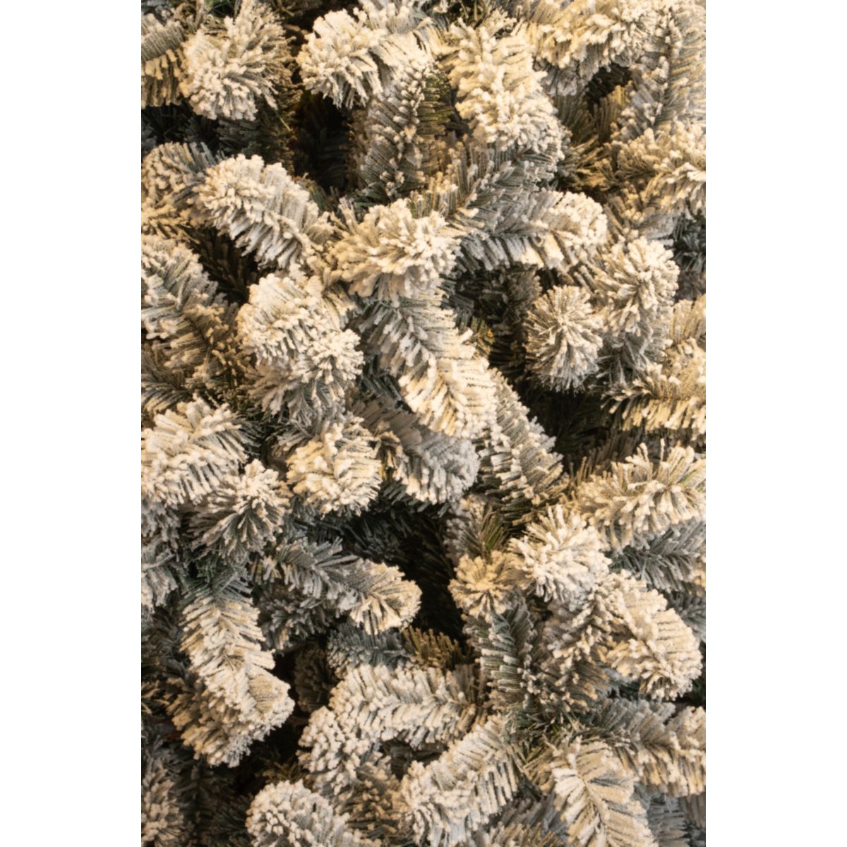 Charlton Weihnachtsbaum grün mit Schneeffekt 185x115 cm Bild 2