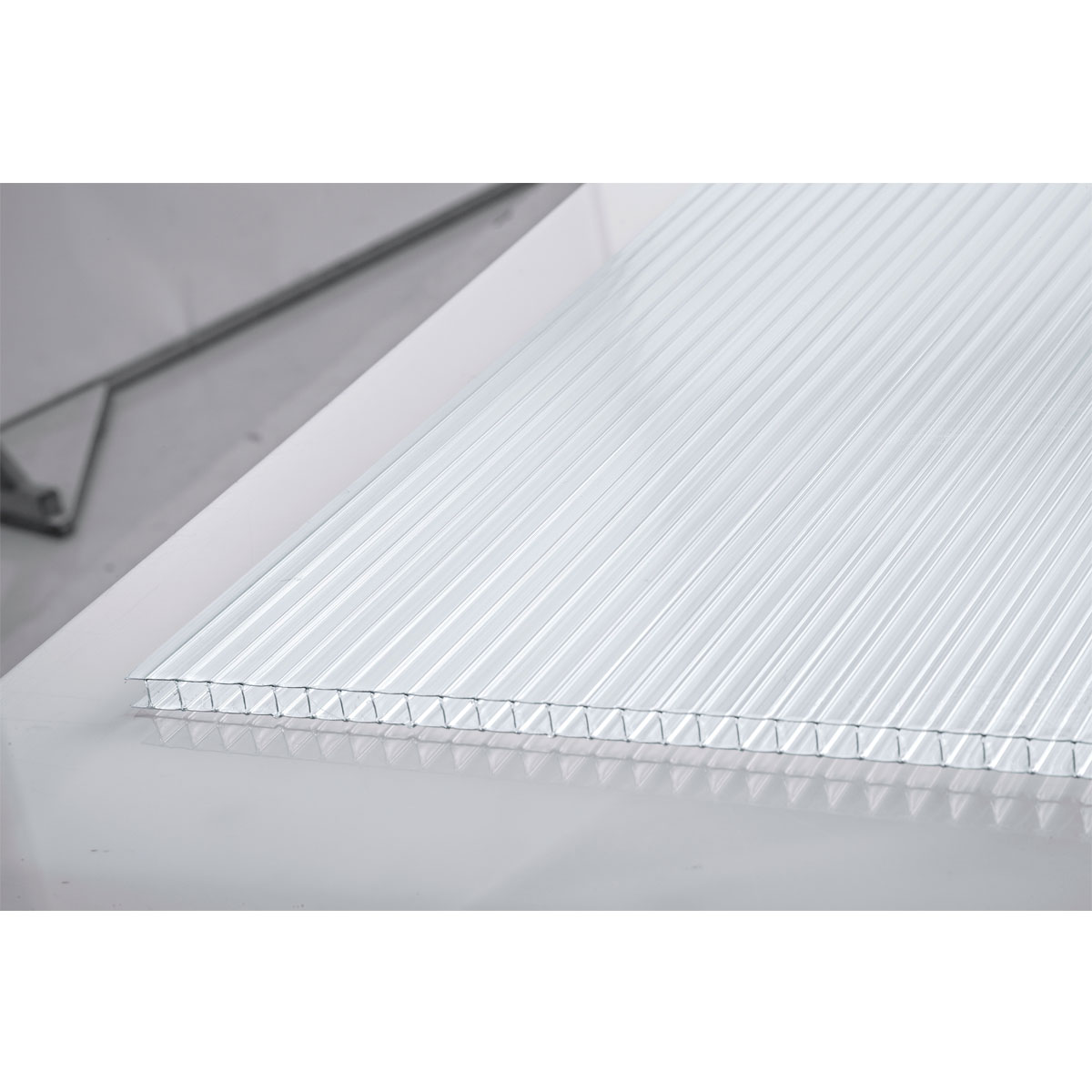 gutta Polycarbonat-Hohlkammerplatte transparent 250 x 98 x 1 cm Bild 6