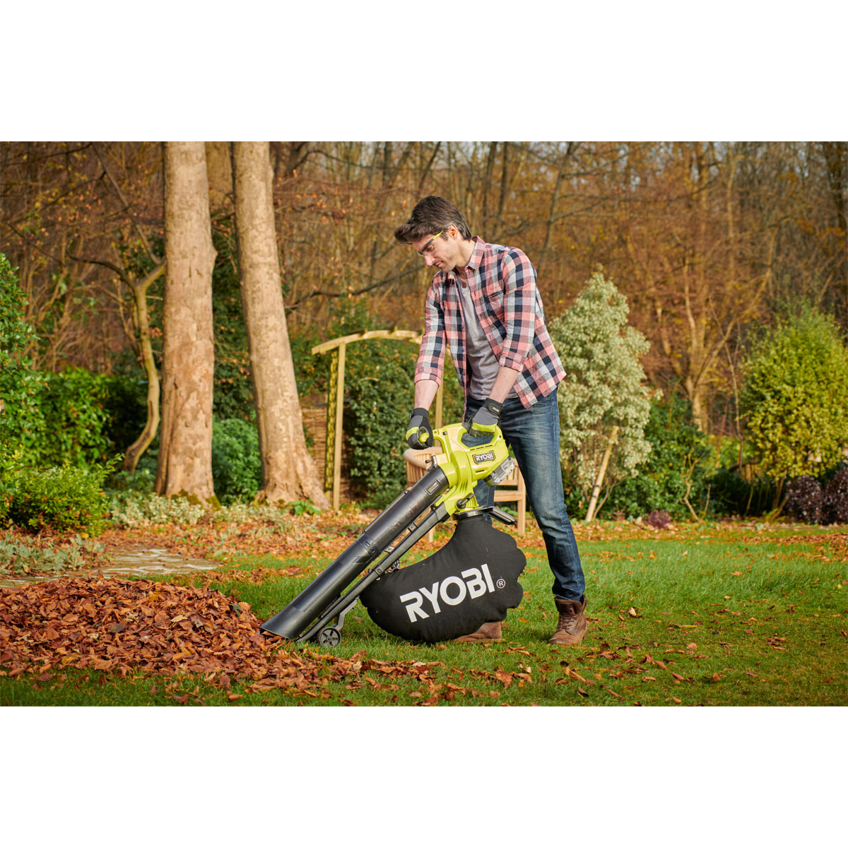 Ryobi Akku-Laubsauger/-bläser RY18BVXA-150 7,7 m3/min inkl 5,0 Ah Akku u Ladegerät Bild 6