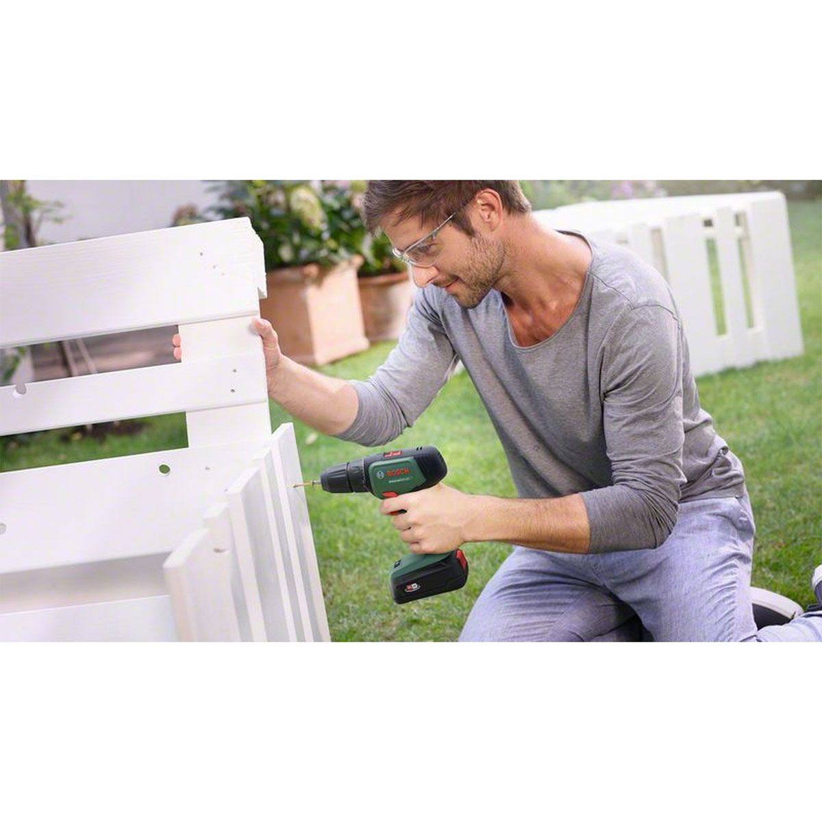 Bosch   Akku-Bohrschrauber-Set UniversalDrill 18V 1x 1,5Ah Akku 4-teilig Bild 3