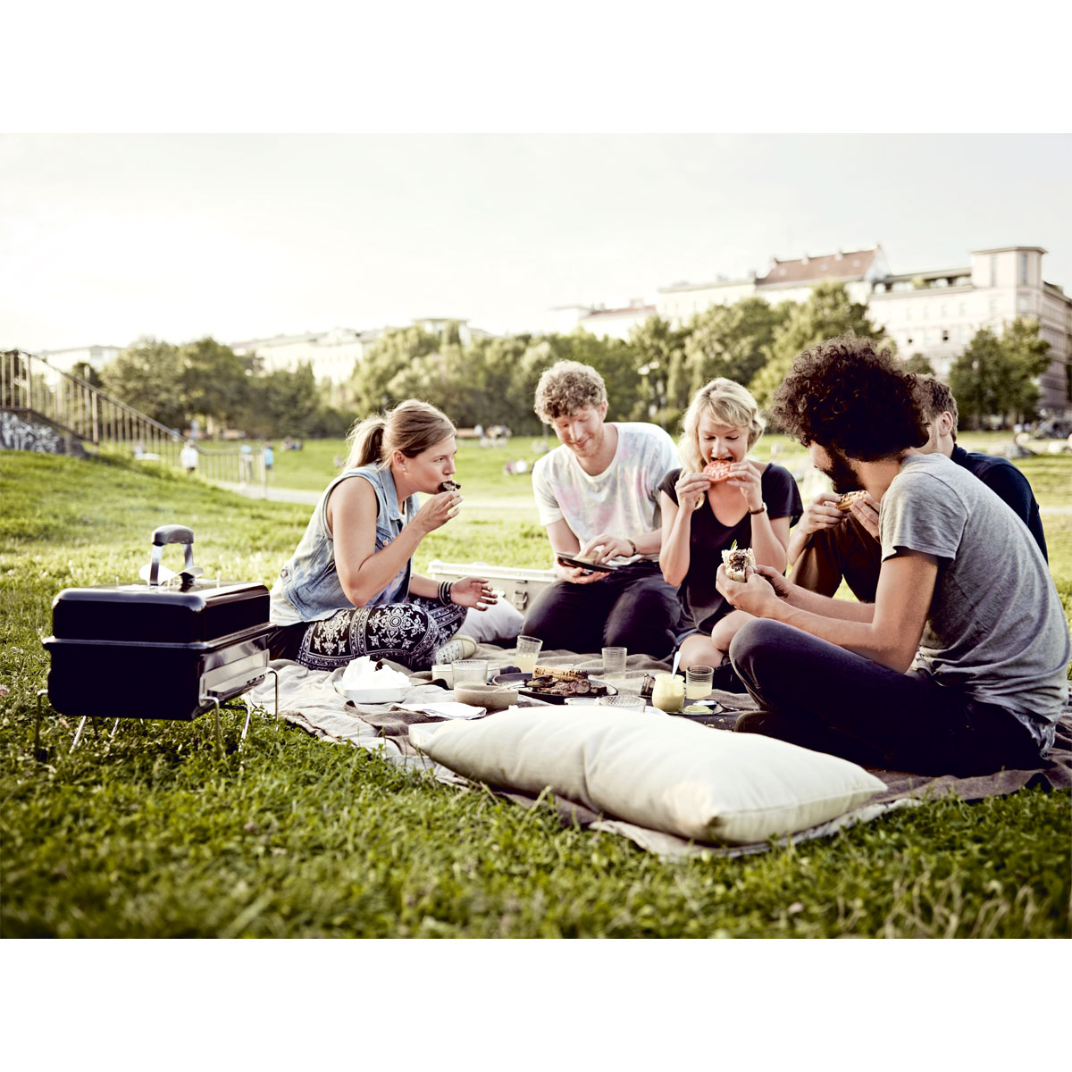 Weber Holzkohlegrill Go-Anywhere Bild 14