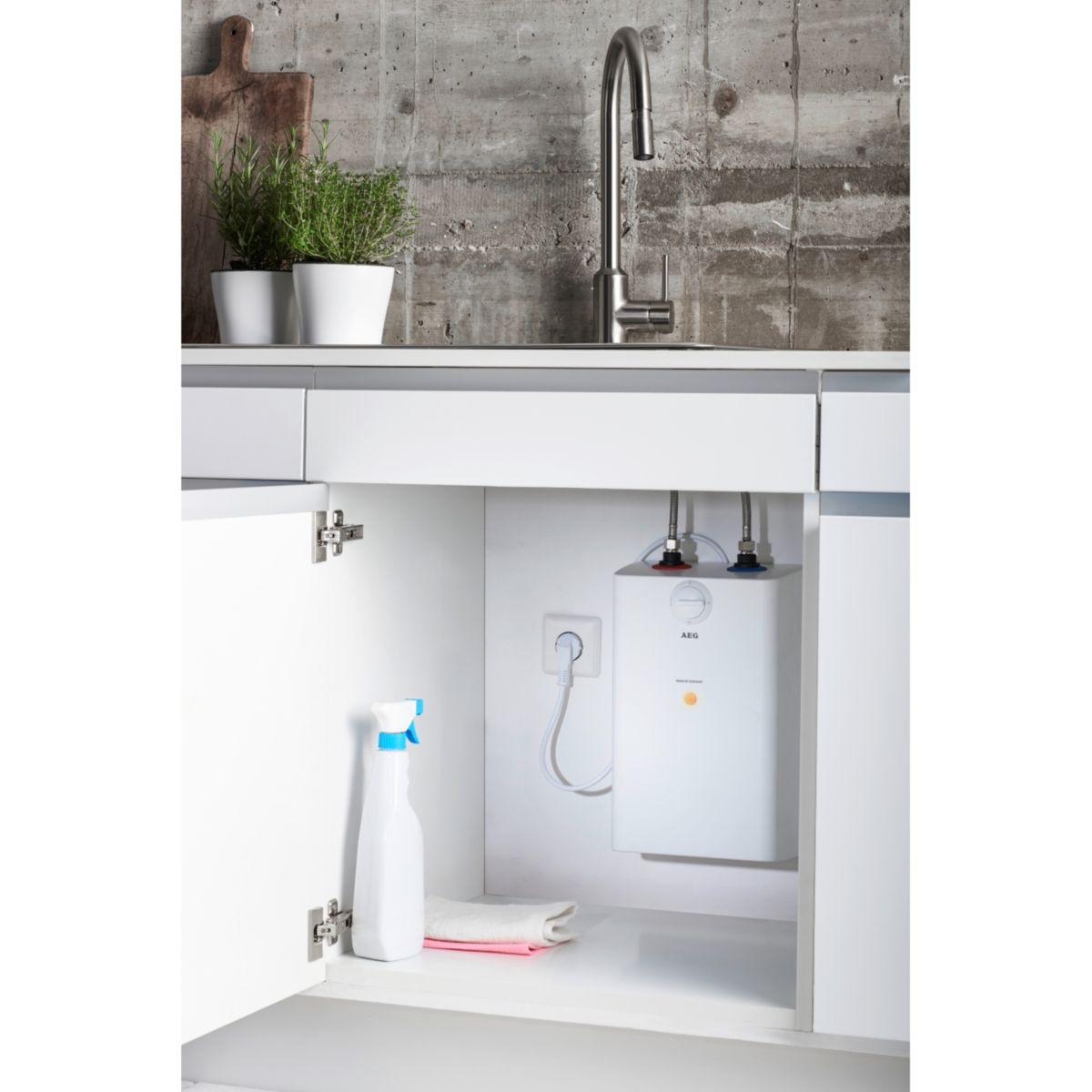 AEG Untertisch-Kleinspeicher U5 Bild 3